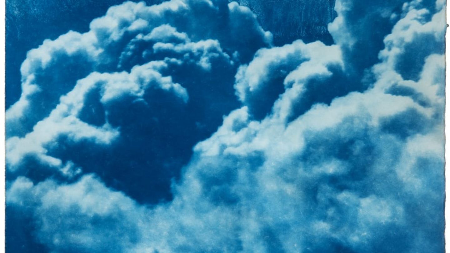 Foto: Kathrin Edwards Edwards_blue sky (25_III) II_1 v 5_Cyanotypie auf Kozo Washi_Auflage 5_39 x 59 cm_2025